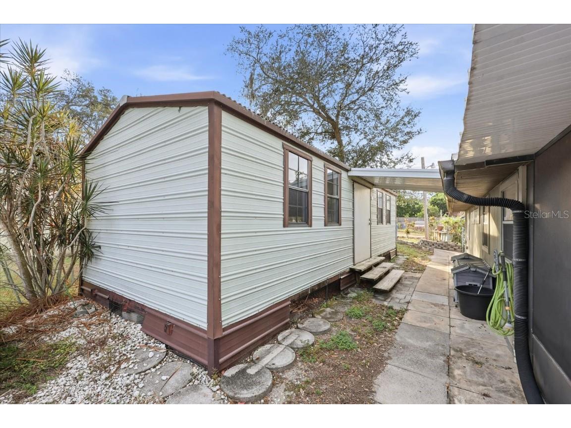 12031 E Old Hillsborough Avenue Seffner FL 33584 TB8454662 image25