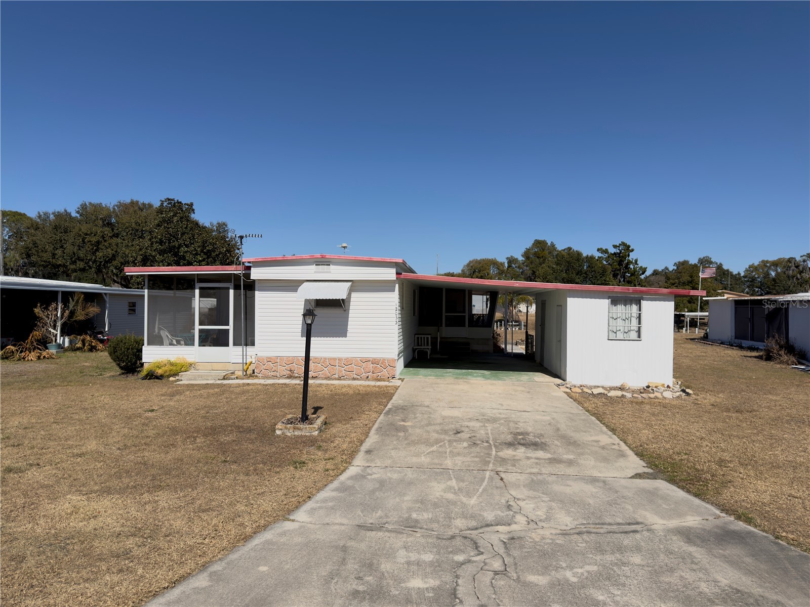 12033 Lake Pines Road Leesburg FL 34788 - LAKE EUSTIS G5107682 image1