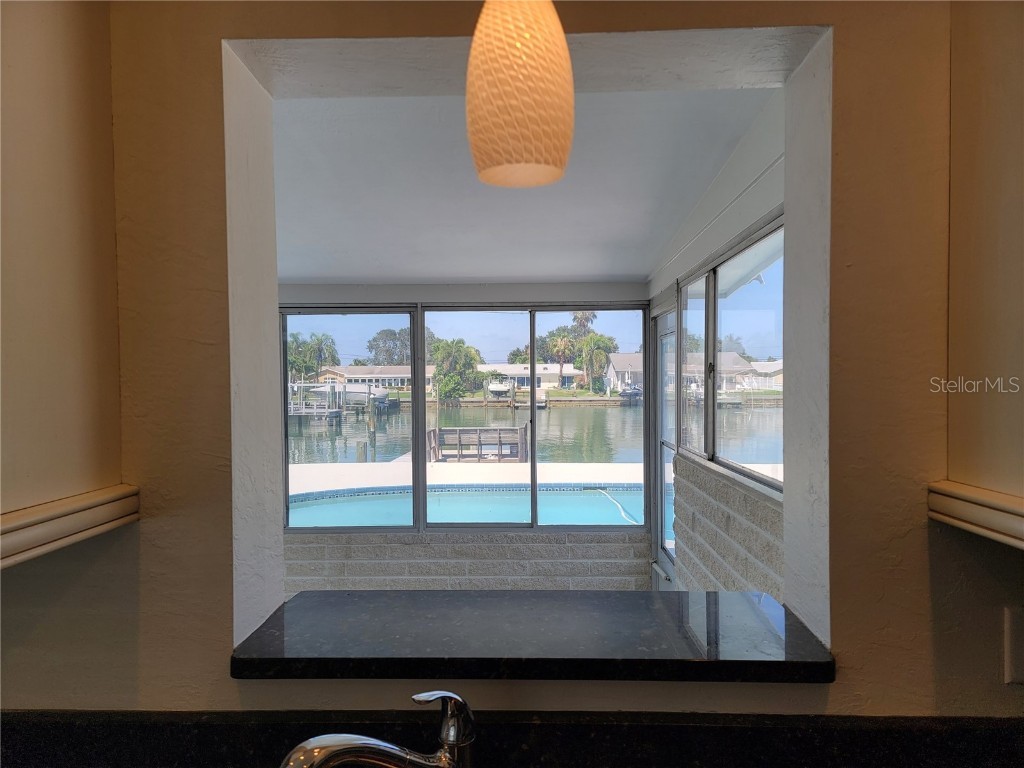 12035 6th Street E Treasure Island FL 33706 U8203842 image17