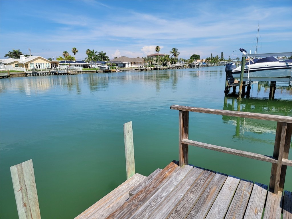 12035 6th Street E Treasure Island FL 33706 U8203842 image2