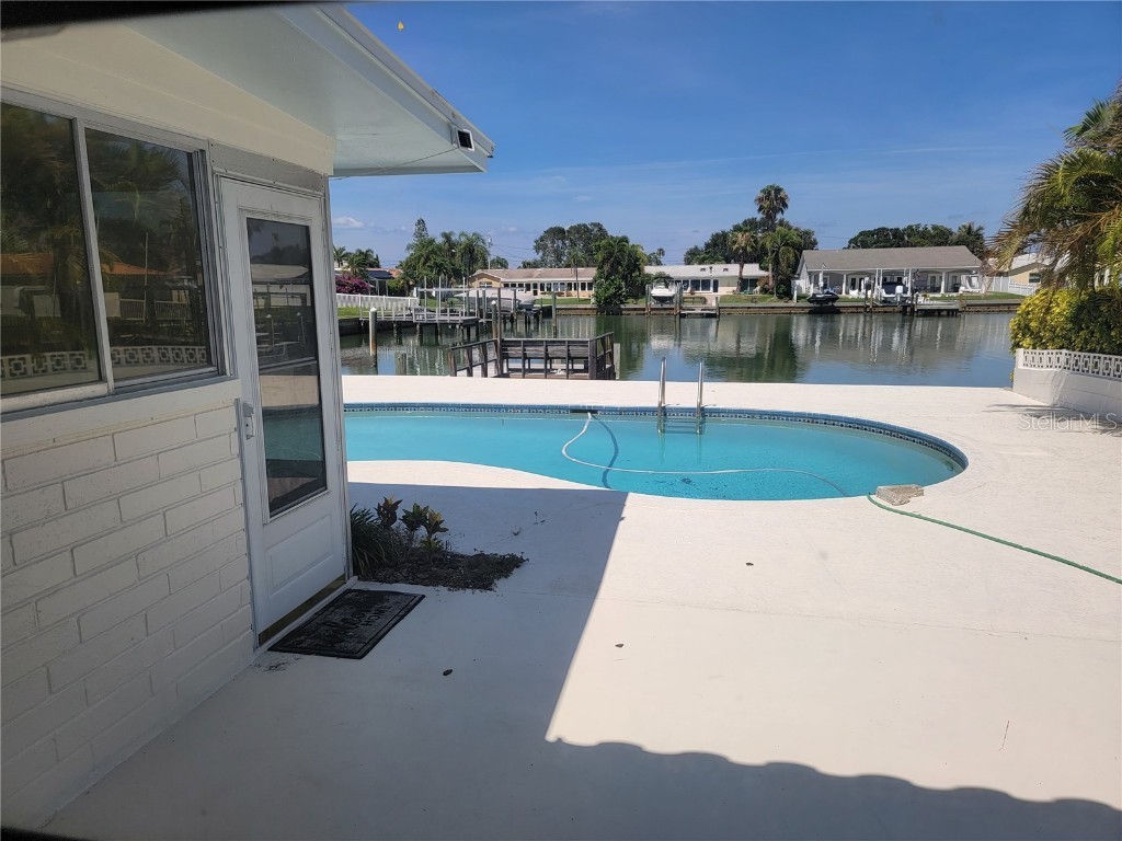 12035 6th Street E Treasure Island FL 33706 U8203842 image20