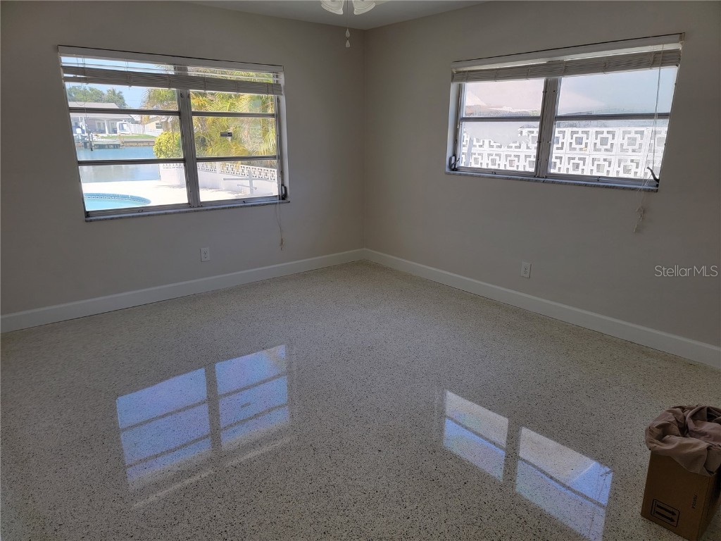 12035 6th Street E Treasure Island FL 33706 U8203842 image22