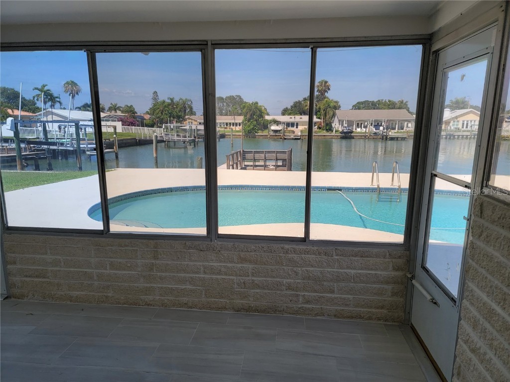 12035 6th Street E Treasure Island FL 33706 U8203842 image35