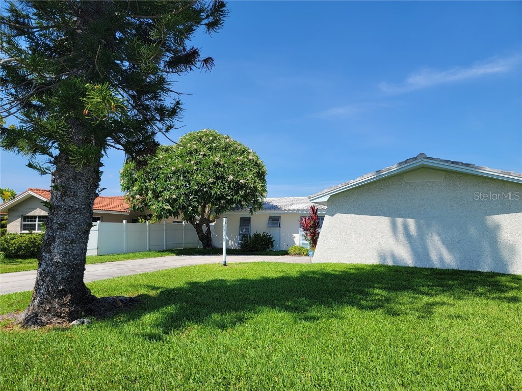 12035 6th Street E Treasure Island FL 33706 U8203842 image8