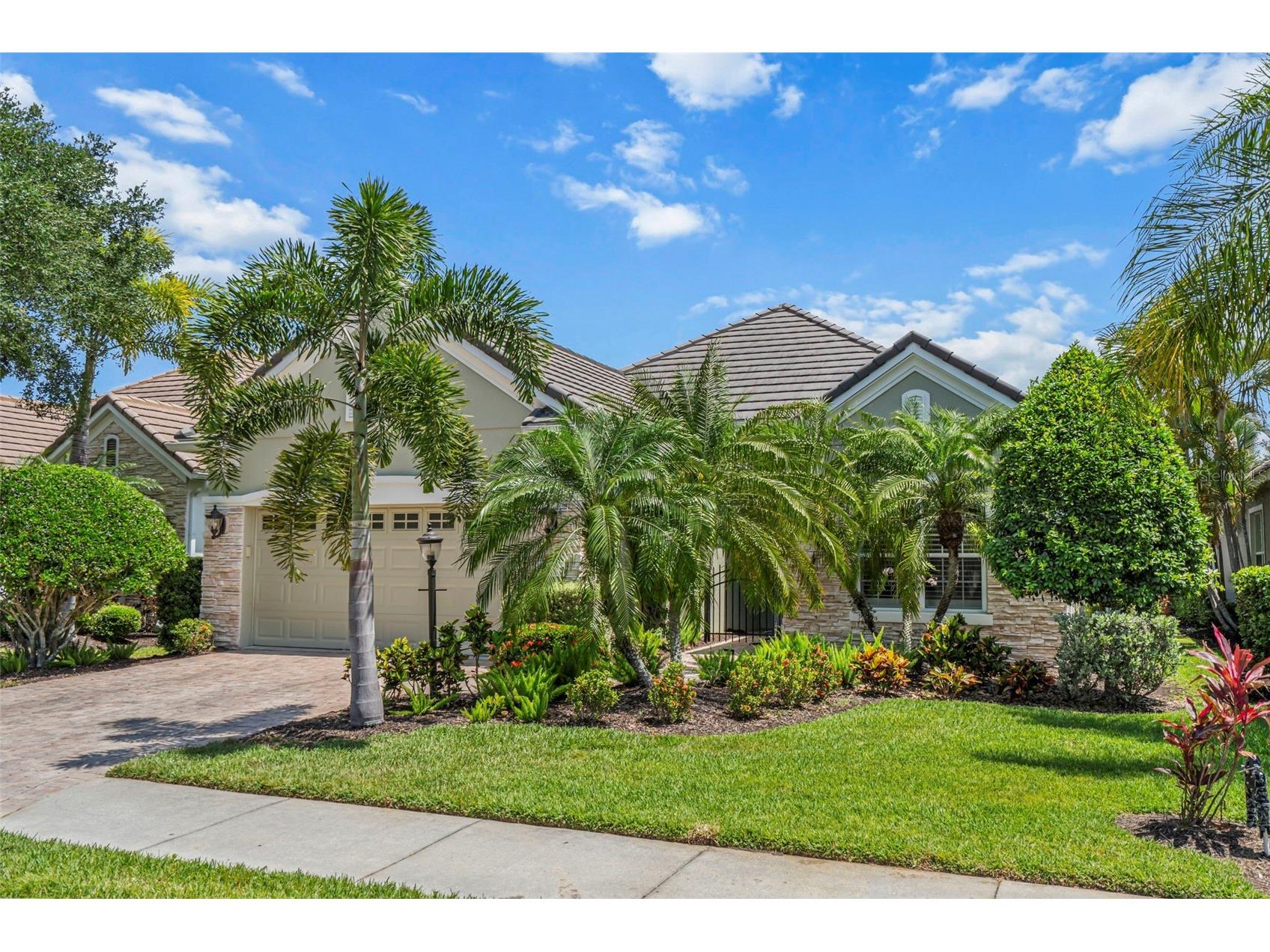 12037 Thornhill Court Lakewood Ranch FL 34202 A4692670 image1