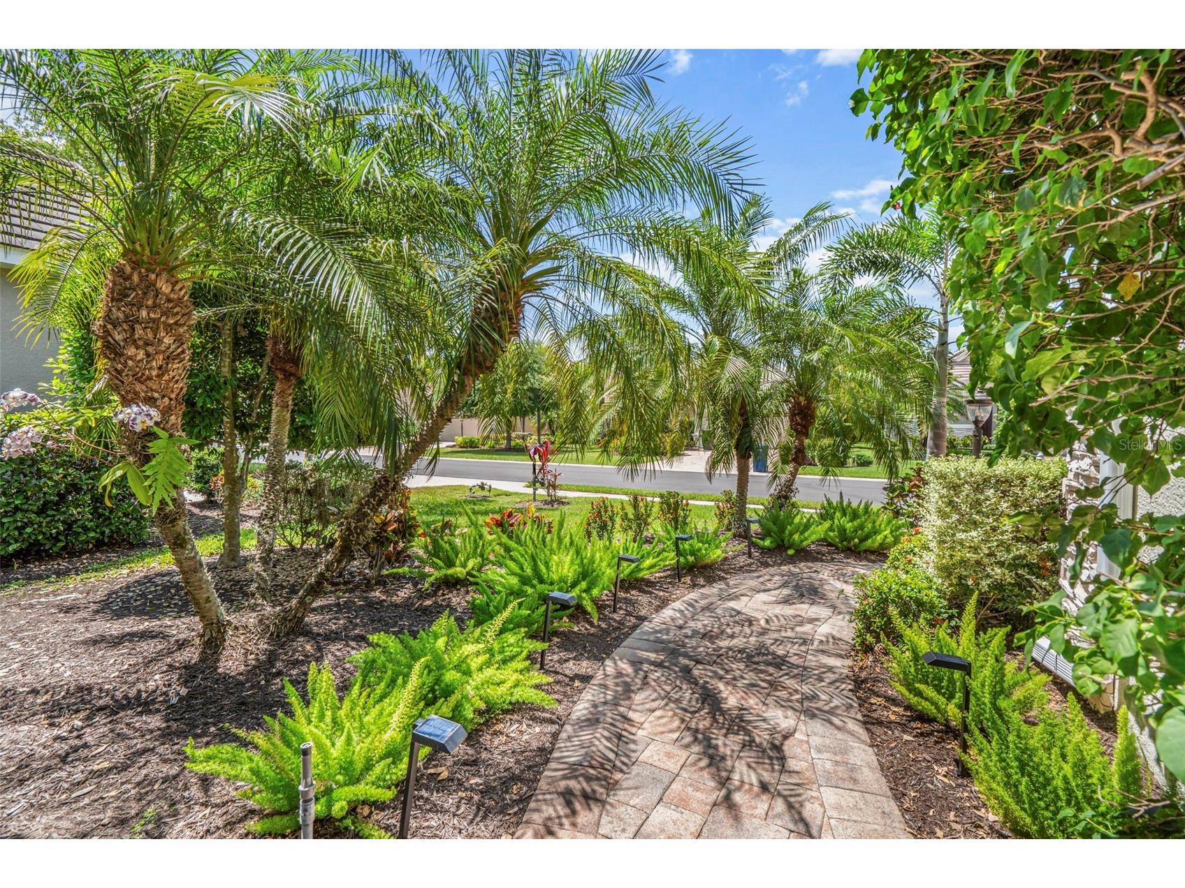 12037 Thornhill Court Lakewood Ranch FL 34202 A4692670 image7
