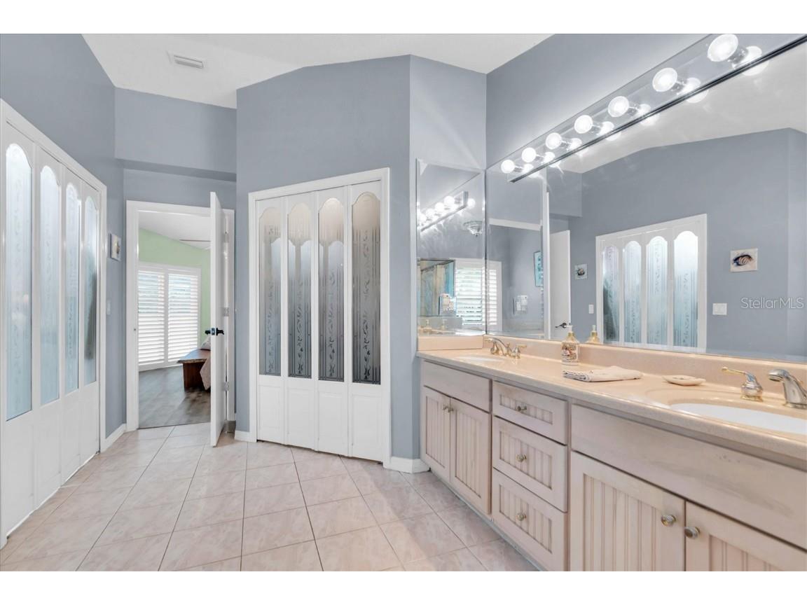 12038 Stone Crossing Circle Tampa FL 33635 TB8408242 image22