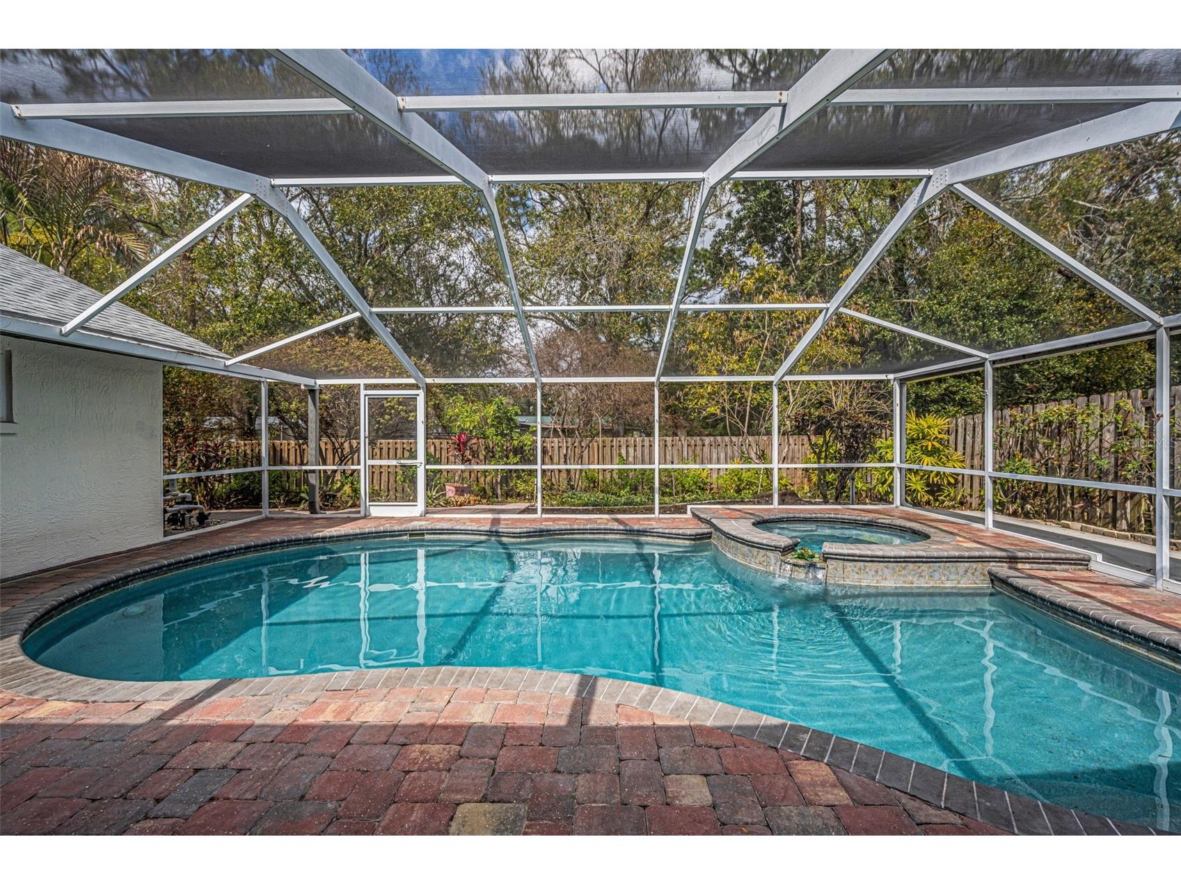 12038 Stone Crossing Circle Tampa FL 33635 TB8478462 image2