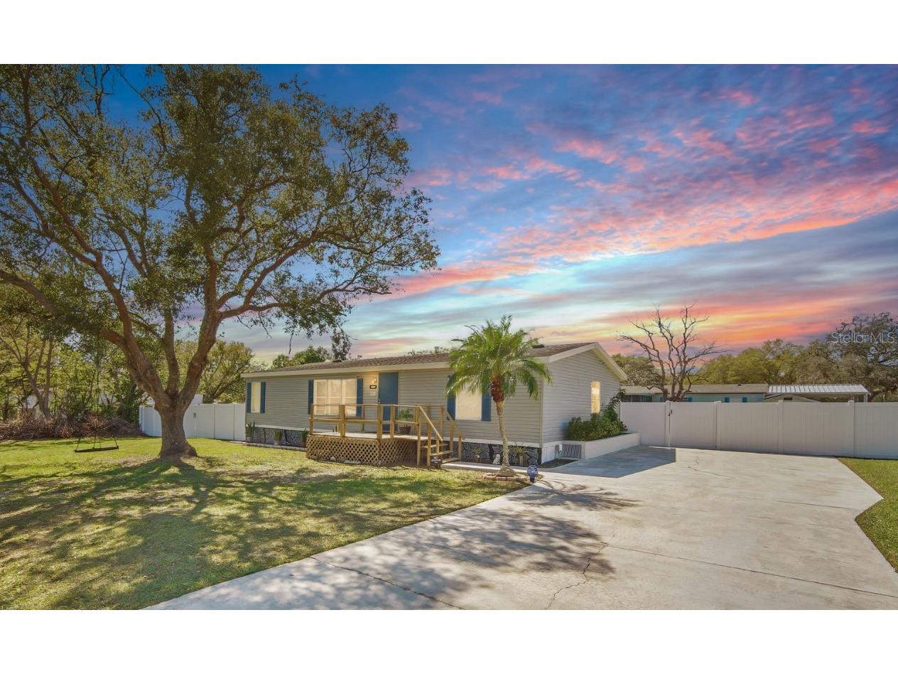 1204 Blue Sky Place Dover FL 33527 TB8359019 image1