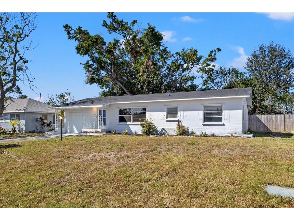 1204 Dartmouth Drive Bradenton FL 34207 TB8344719 image1