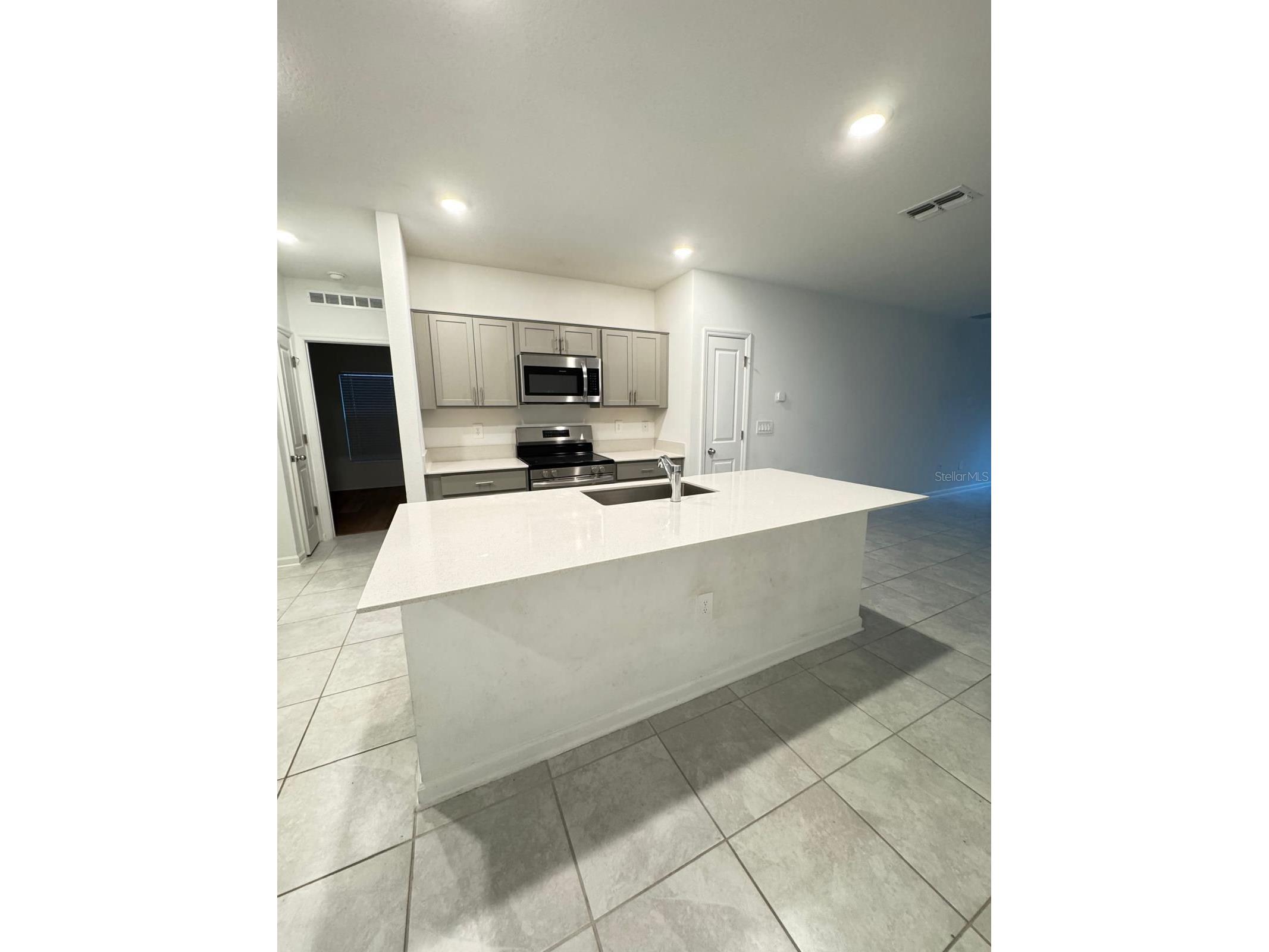 1204 Deepwater Circle Eagle Lake FL 33839 S5150779 image4