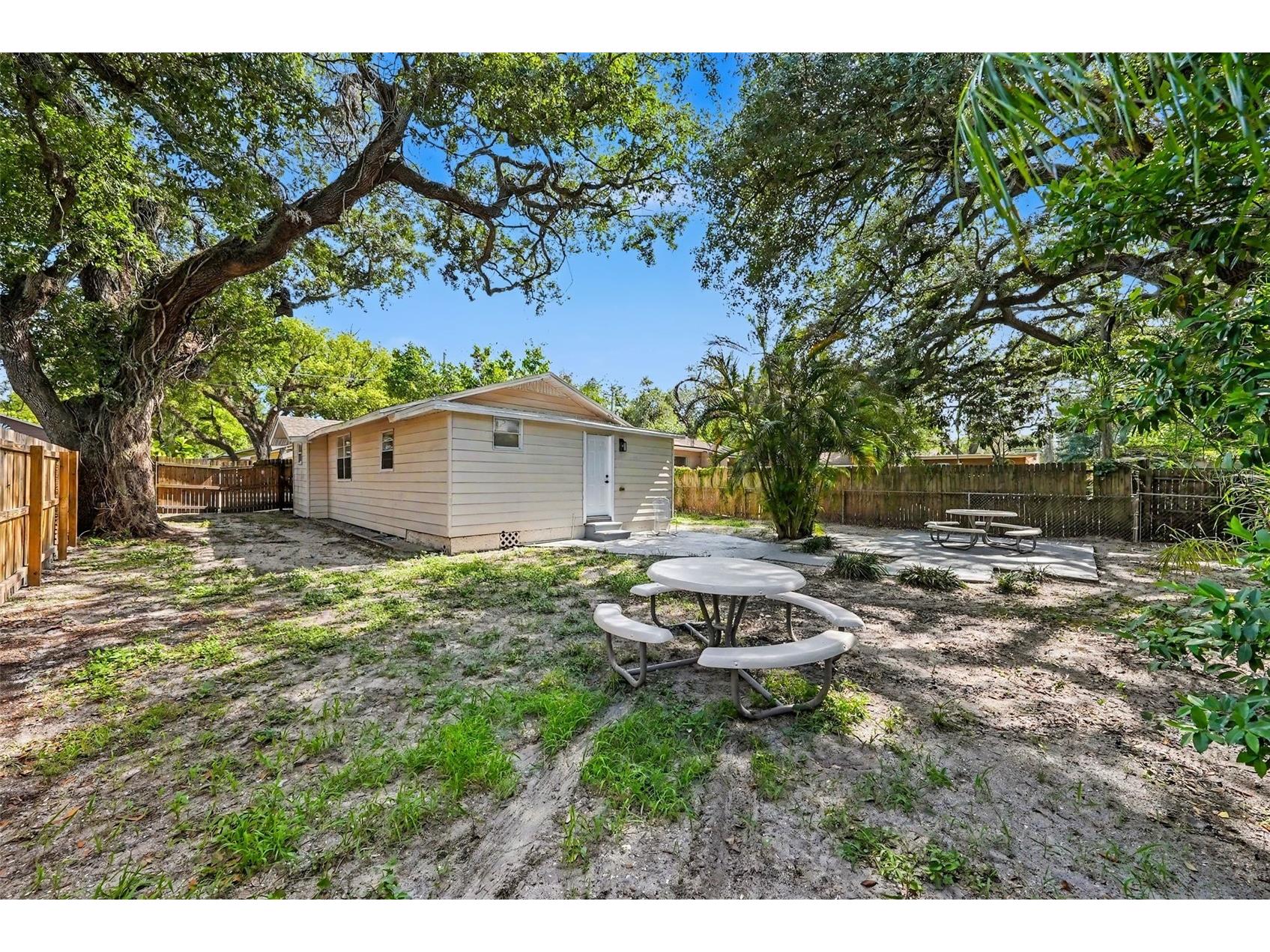 1204 E Cayuga Street Tampa FL 33603 TB8511495 image18
