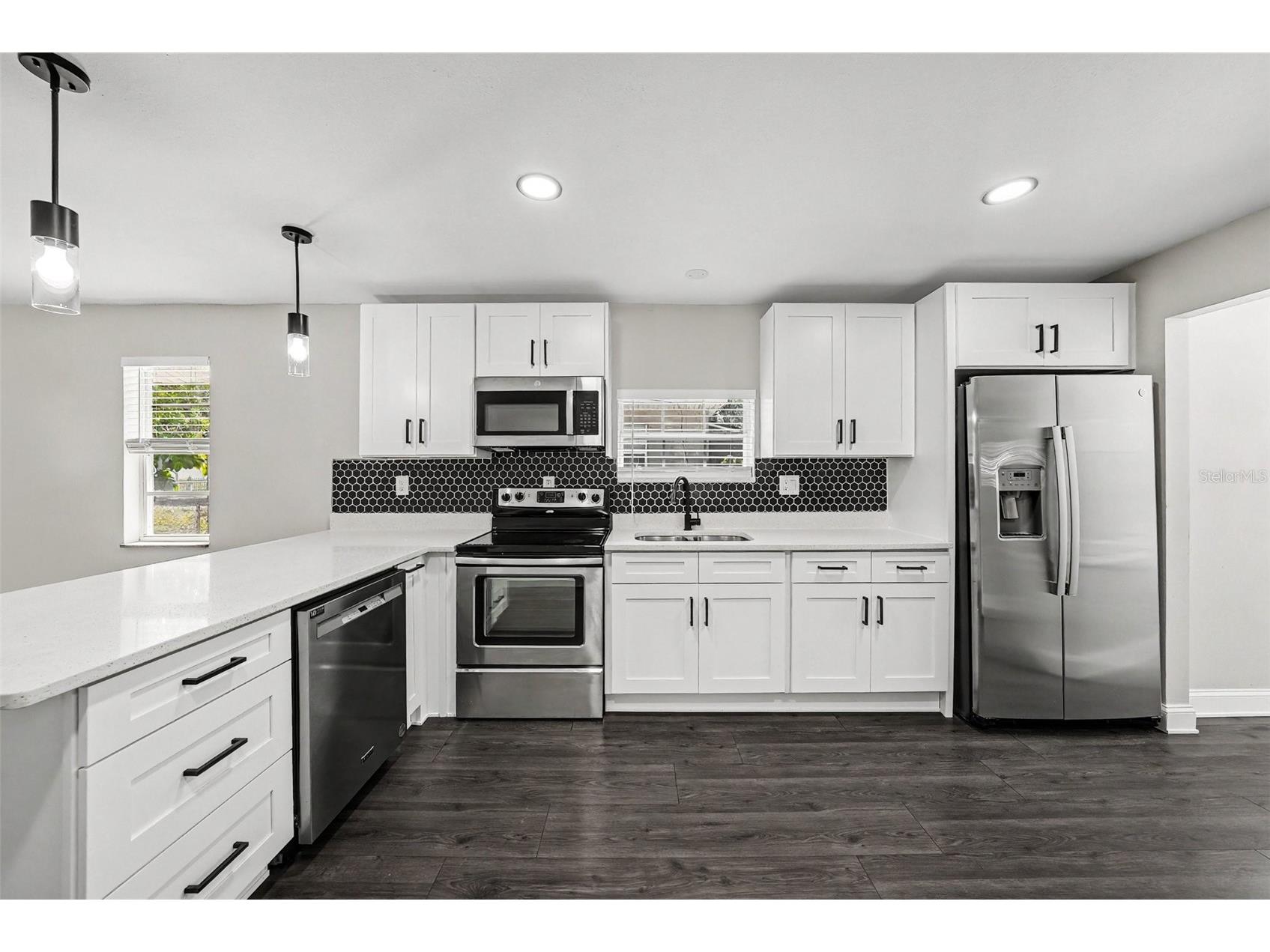 1204 E Cayuga Street Tampa FL 33603 TB8511495 image3