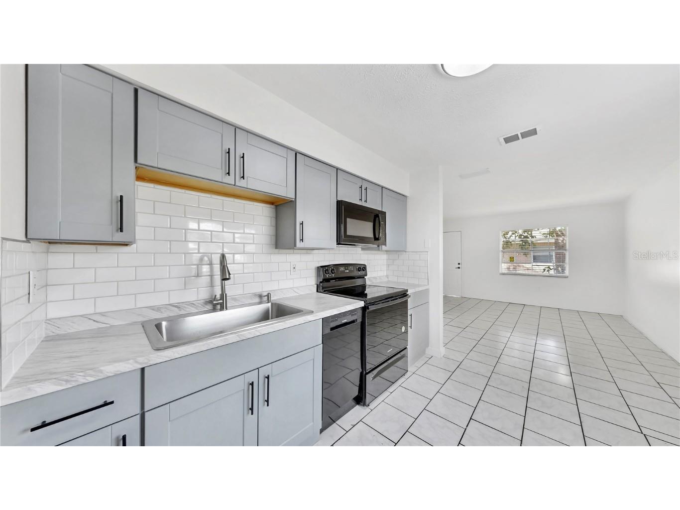 1204 E Seneca Avenue #A Tampa FL 33612 TB8450144 image5