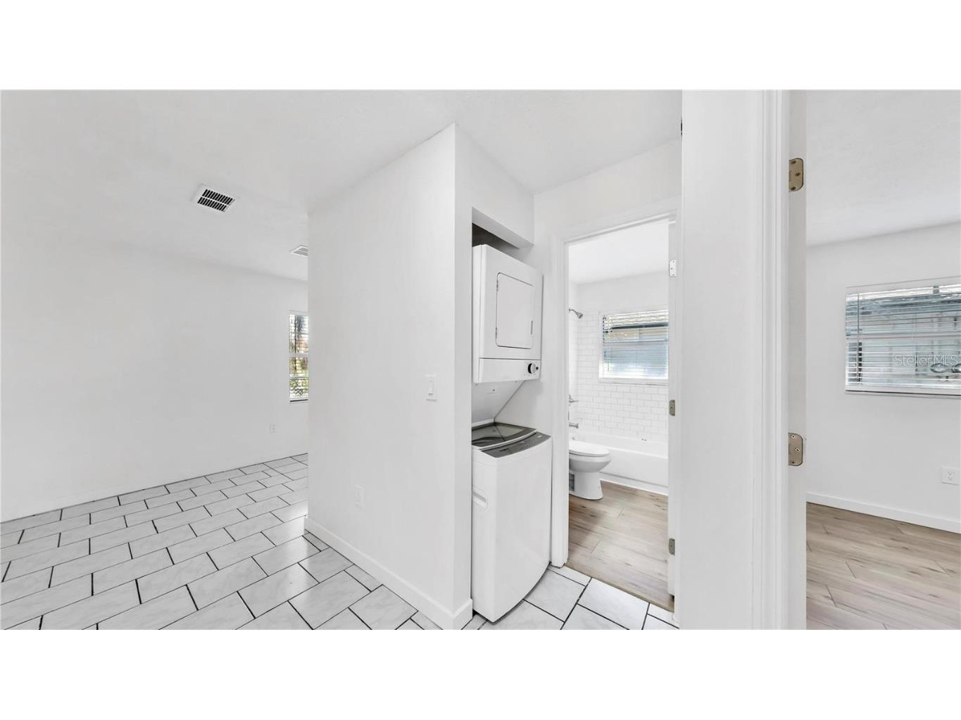 1204 E Seneca Avenue #B Tampa FL 33612 TB8458196 image7