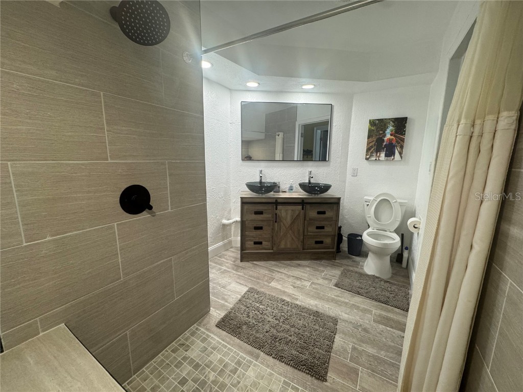 1204 Eckles Drive Tampa FL 33612 - LAKE ECKLES TB8445180 image11