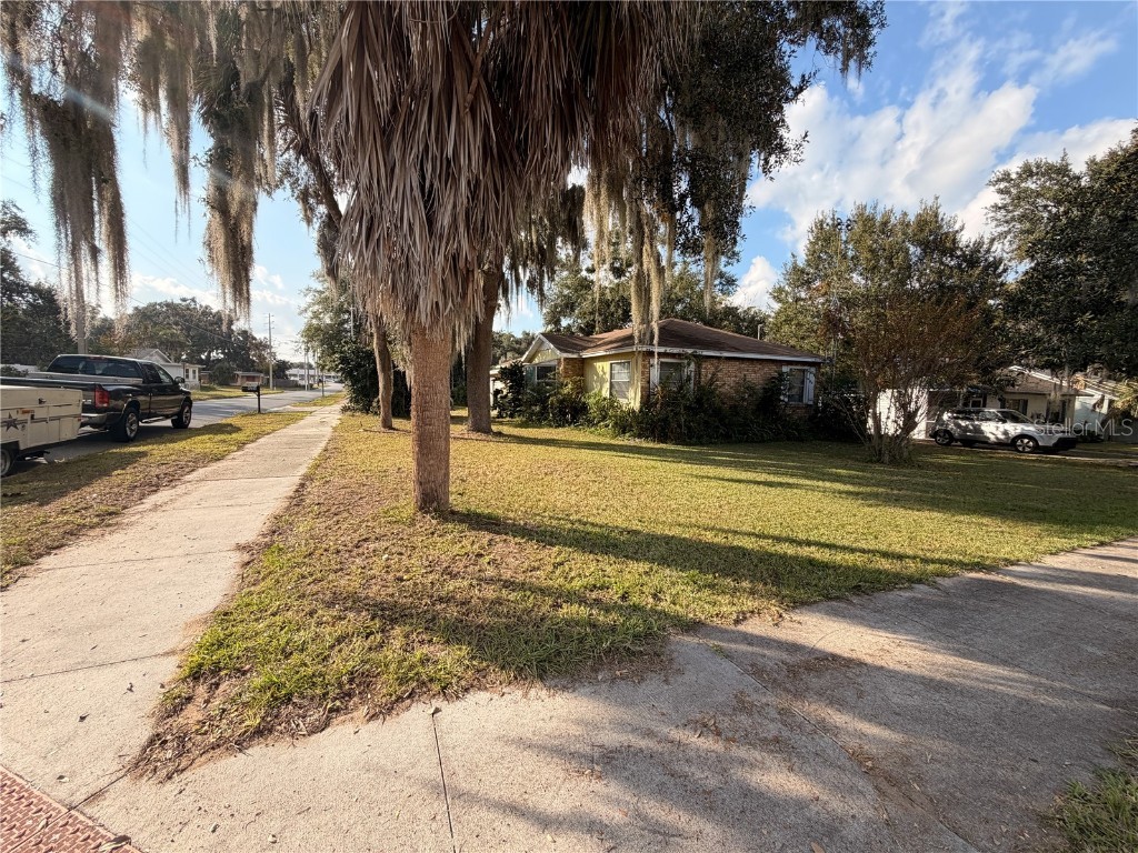 1204 Gunston Street Leesburg FL 34748 OM714231 image19