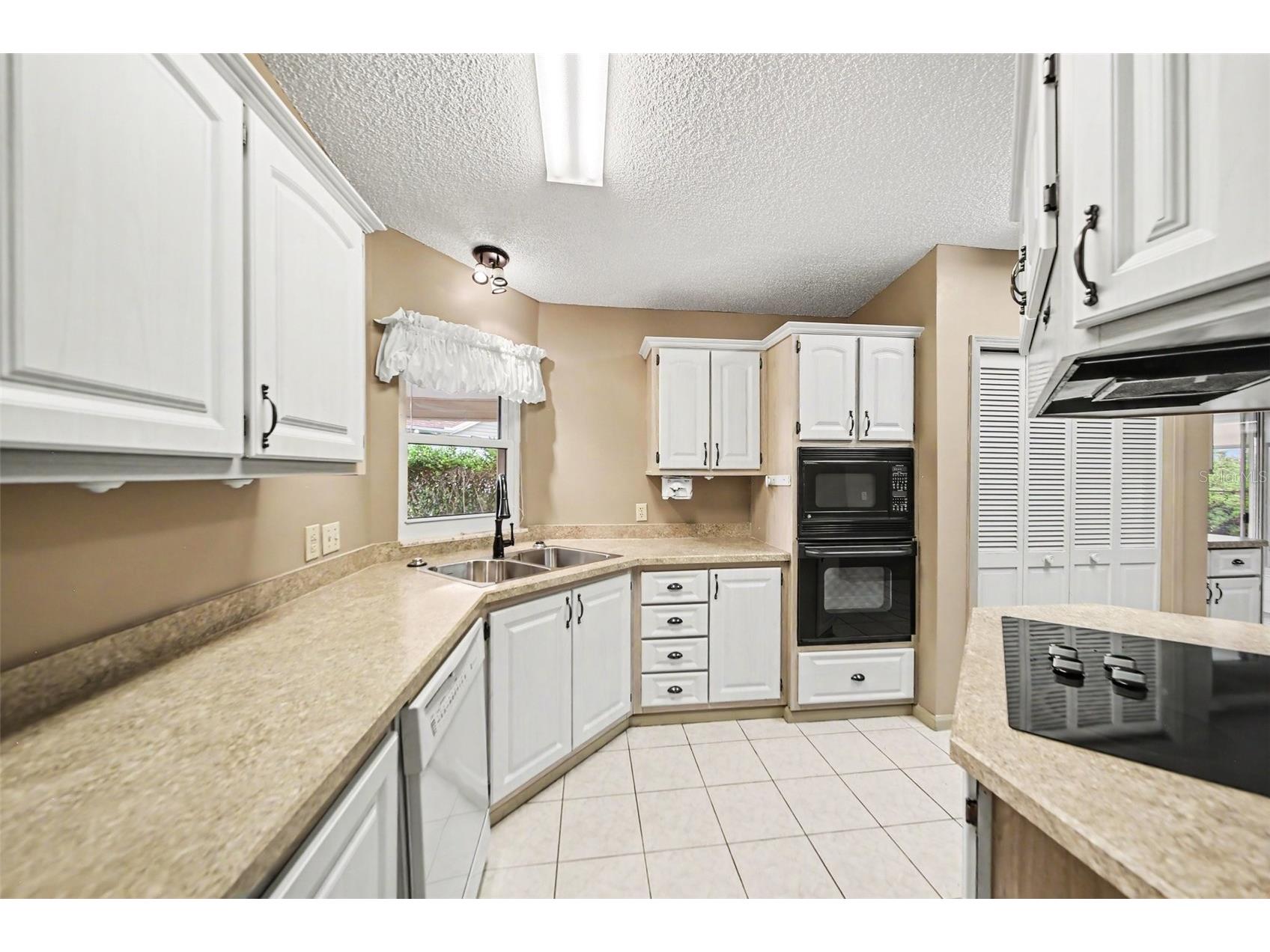 1204 Maria Court Lady Lake FL 32159 O6412427 image10