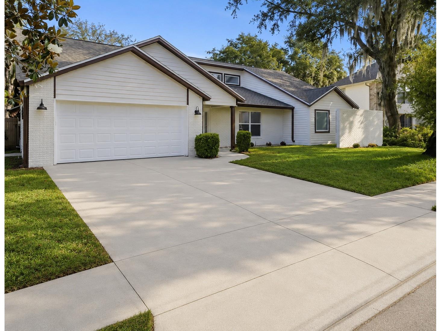 1204 Moondale Court Valrico FL 33596 TB8504095 image1