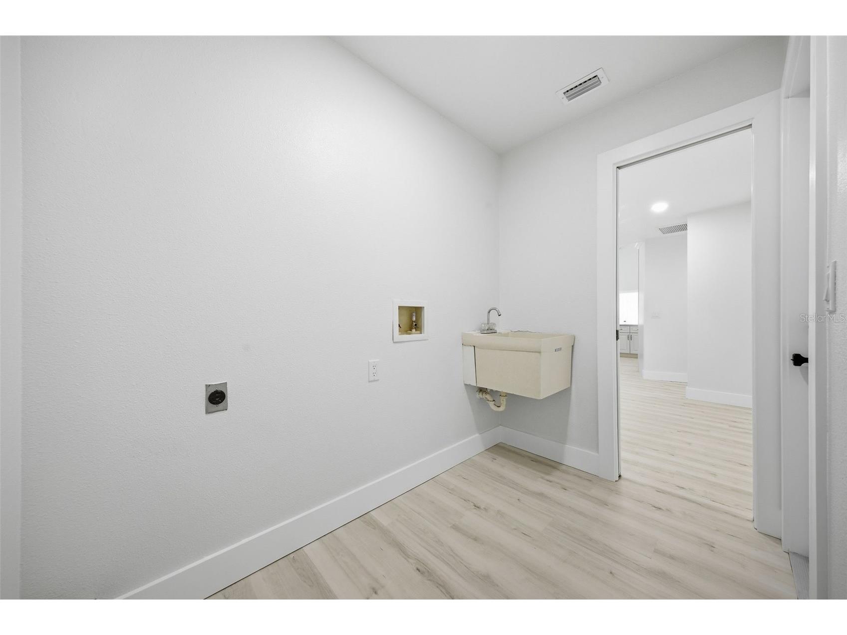 1204 Moondale Court Valrico FL 33596 TB8504095 image34