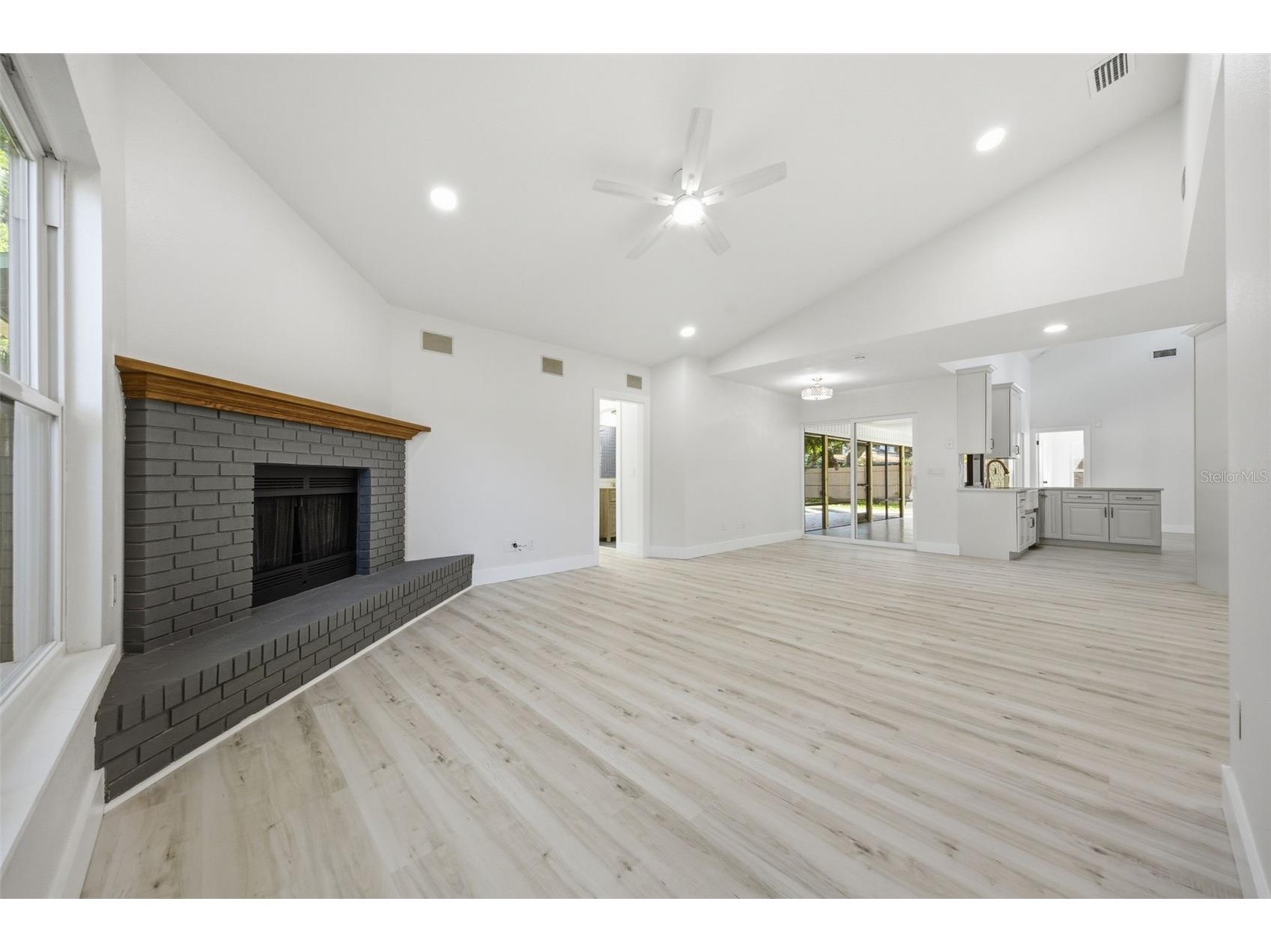 1204 Moondale Court Valrico FL 33596 TB8504095 image7