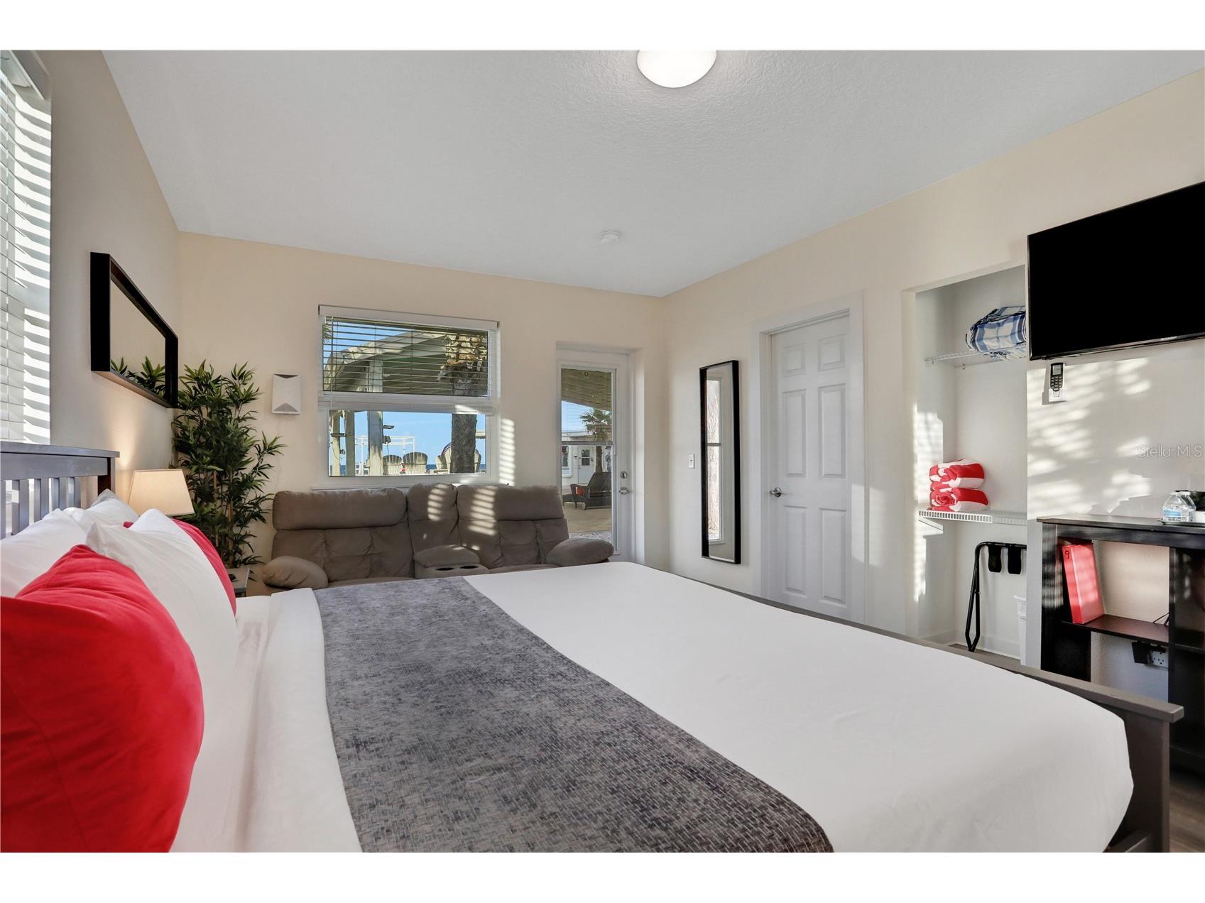 1204 S Ocean Shore Boulevard Flagler Beach FL 32136 - ATLANTIC OCEAN V4948895 image7