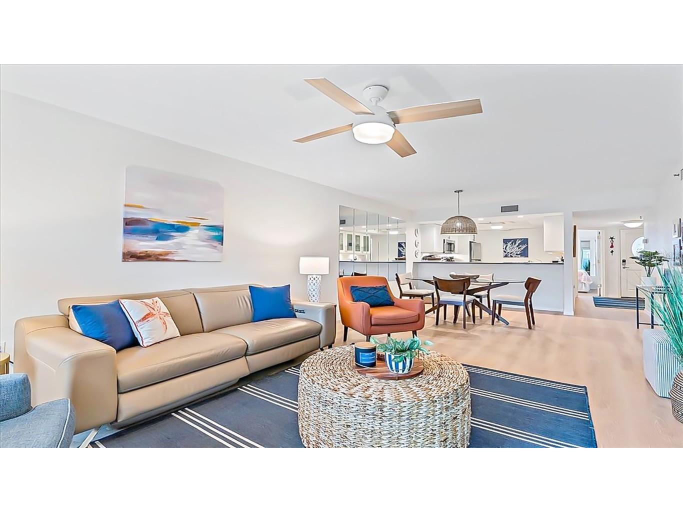 1204 Siesta Bayside Drive #1204-D Sarasota FL 34242 A4589559 image8