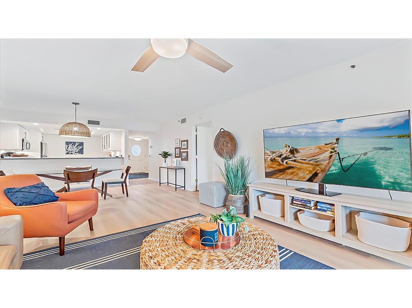 1204 Siesta Bayside Drive #1204-D Sarasota FL 34242 A4589559 image9