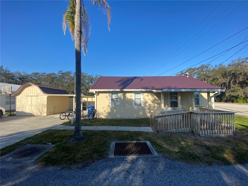 1204 Tice Avenue Sarasota FL 34239 A4560993 image1