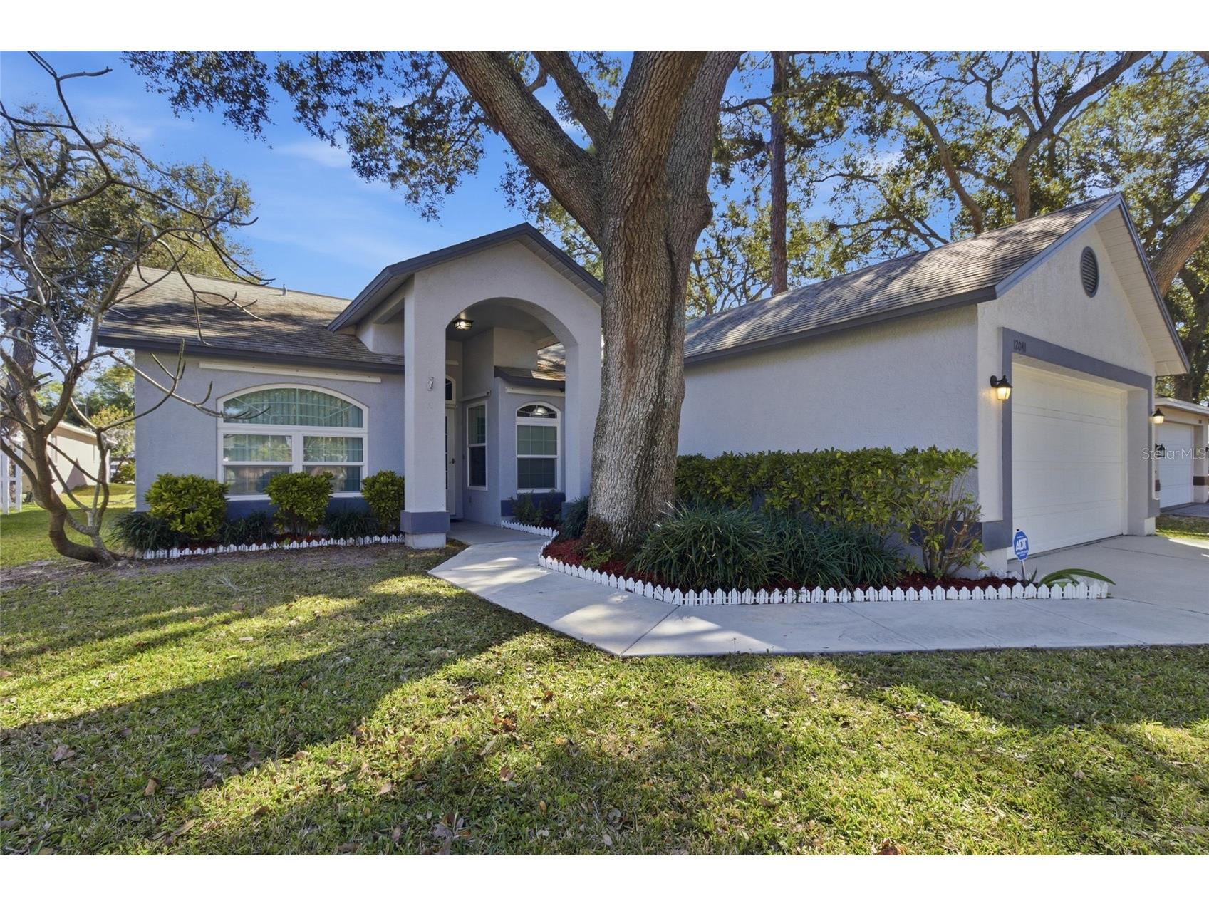 12041 68th Street Largo FL 33773 TB8467704 image1