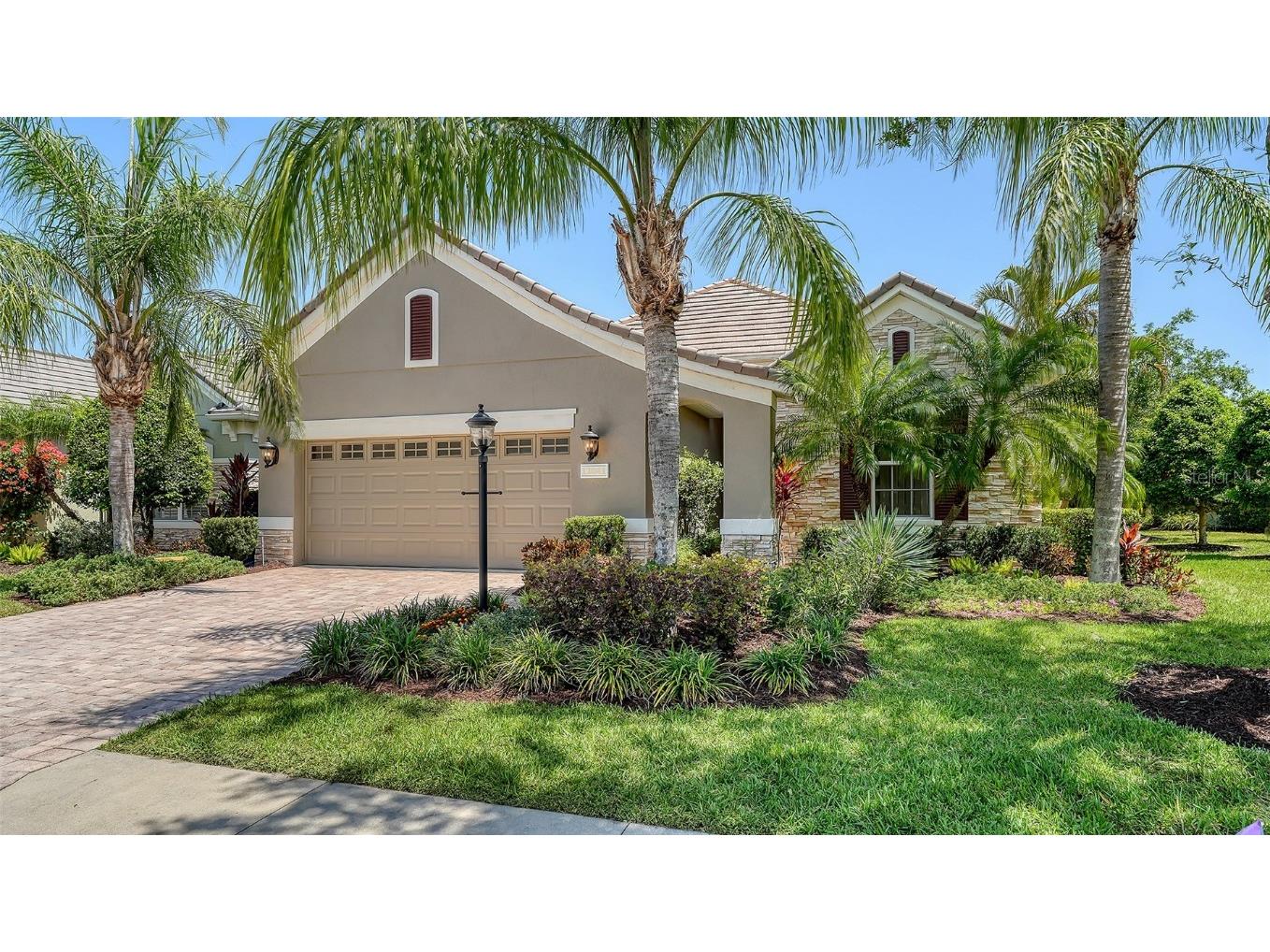 12041 Thornhill Court Lakewood Ranch FL 34202 A4646202 image1
