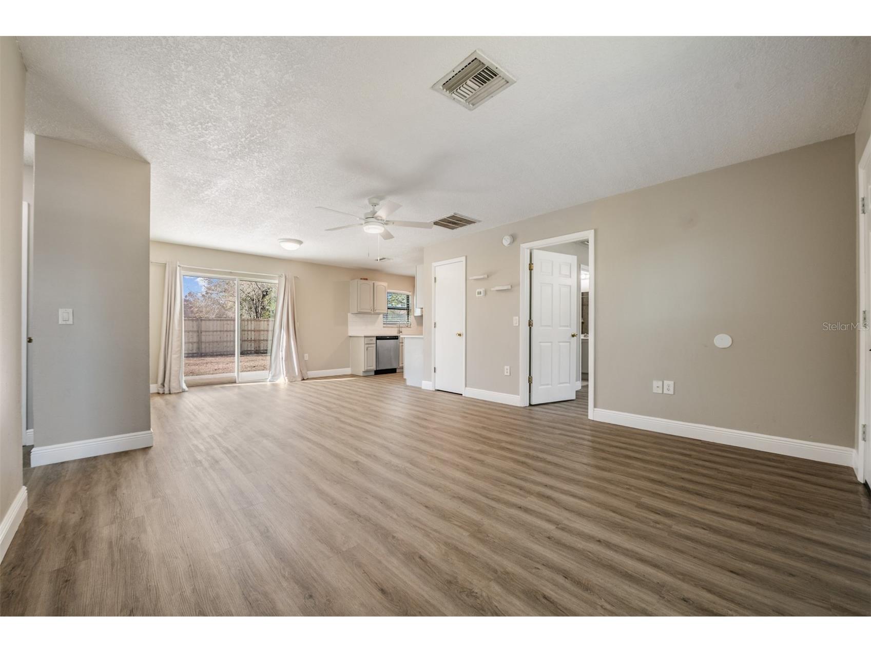 12044 Elgin Boulevard Spring Hill FL 34608 TB8474742 image4