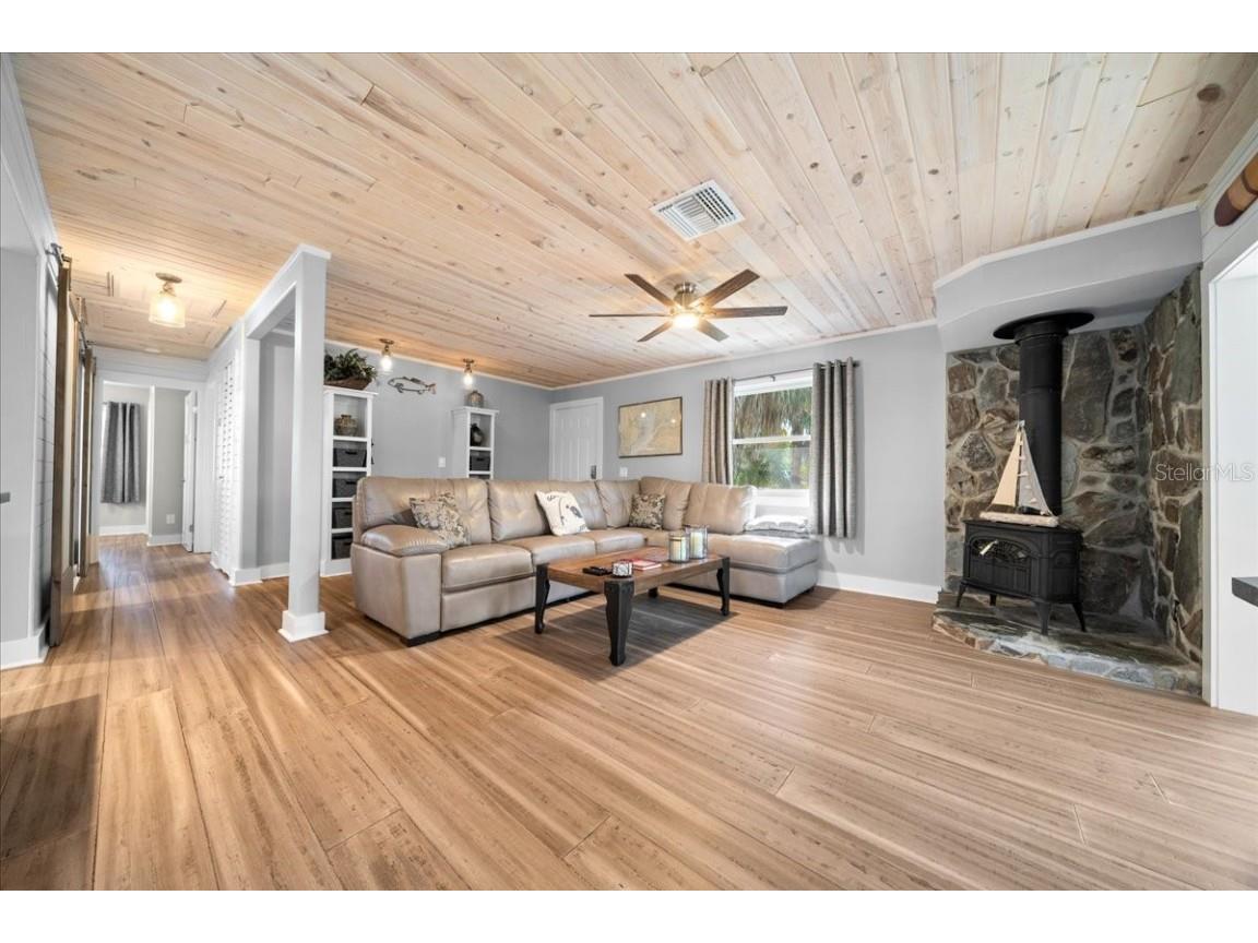 12046 W Gulf Breeze Court Crystal River FL 34429 TB8402879 image16