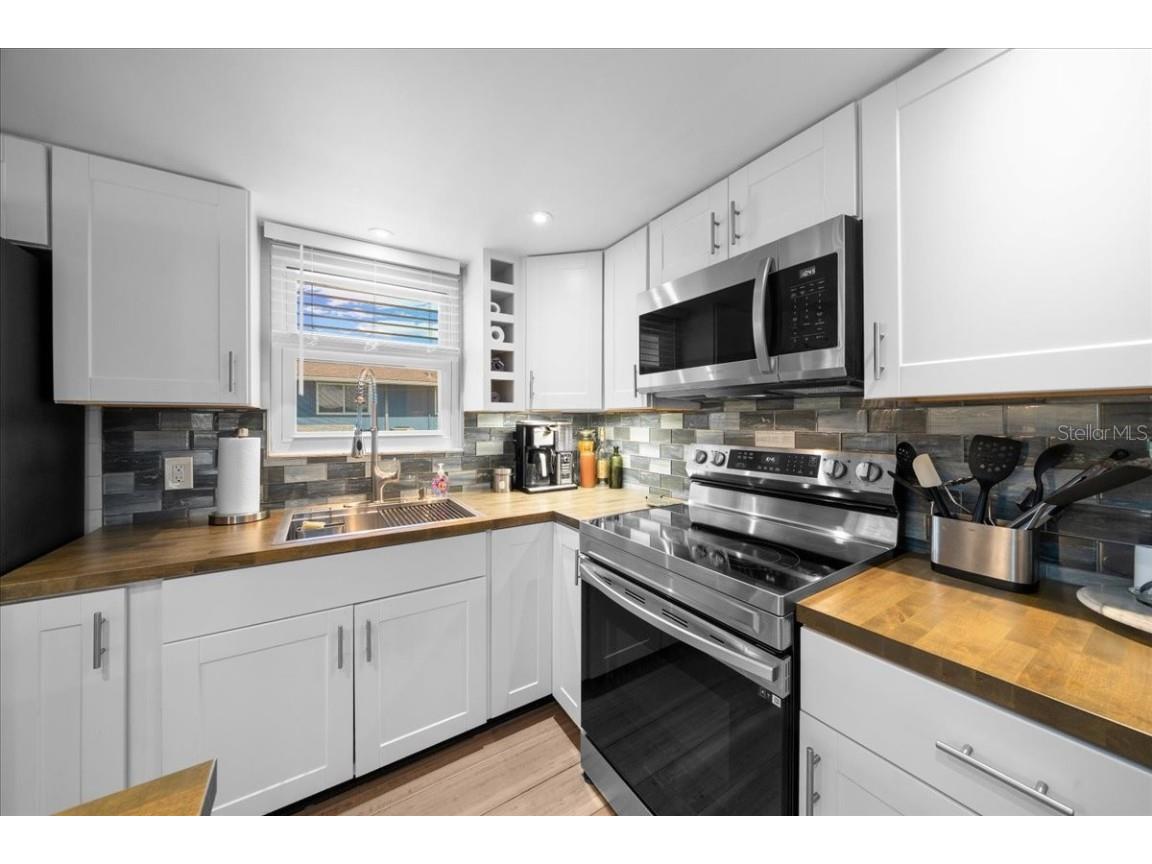 12046 W Gulf Breeze Court Crystal River FL 34429 TB8402879 image24