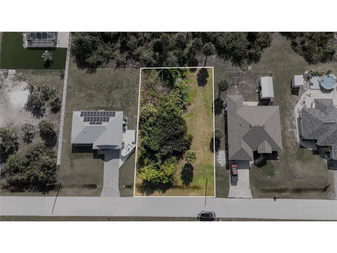 12047 Grouse Avenue Port Charlotte FL 33981 D6134178 image1