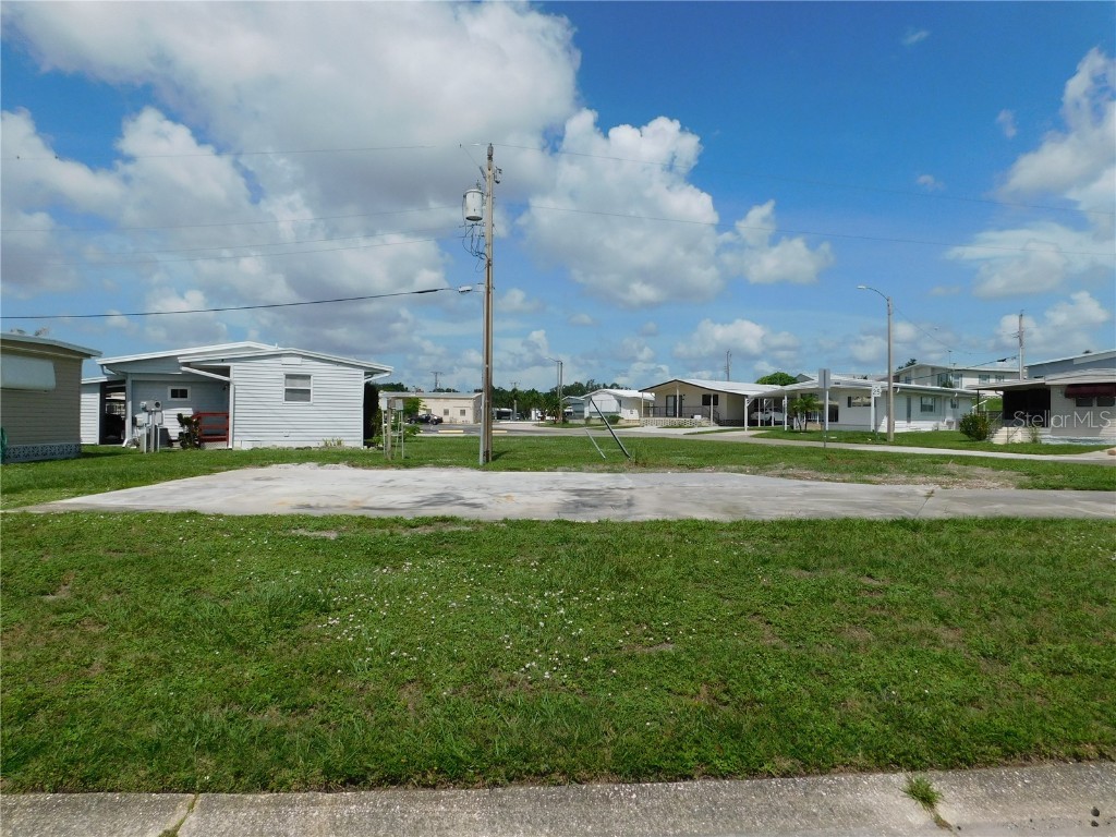 1205 43rd Avenue Drive E Ellenton FL 34222 A4658242 image2