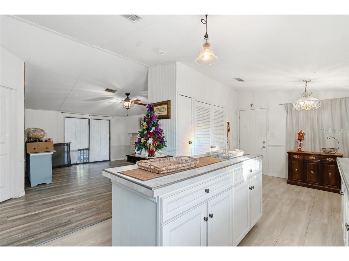 1205 Calvary Road Holiday FL 34691 TB8455069 image7