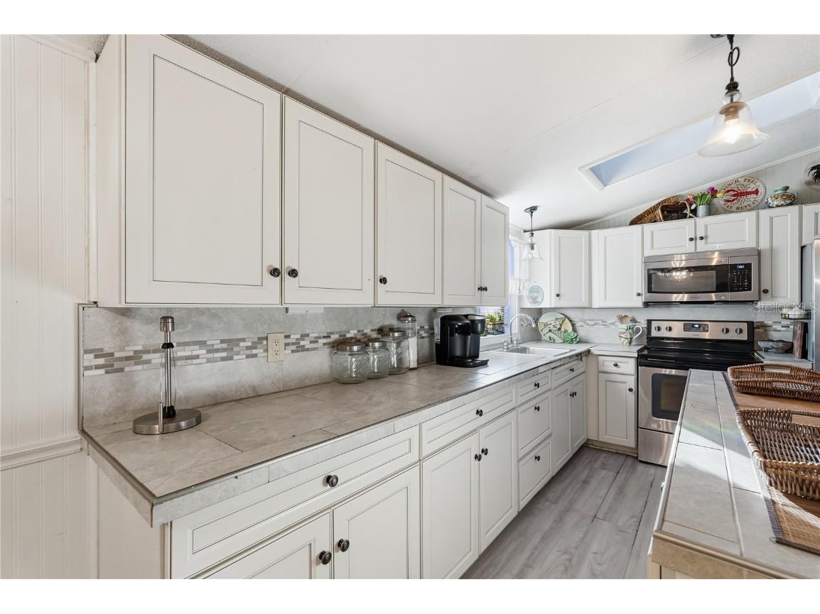 1205 Calvary Road Holiday FL 34691 TB8455069 image9