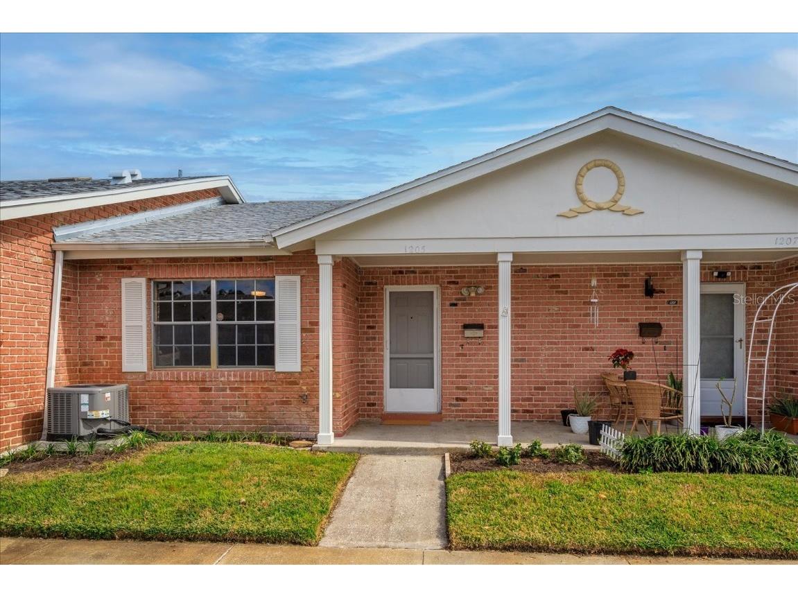 1205 Carriage Lane Orlando FL 32807 O6172922 image1