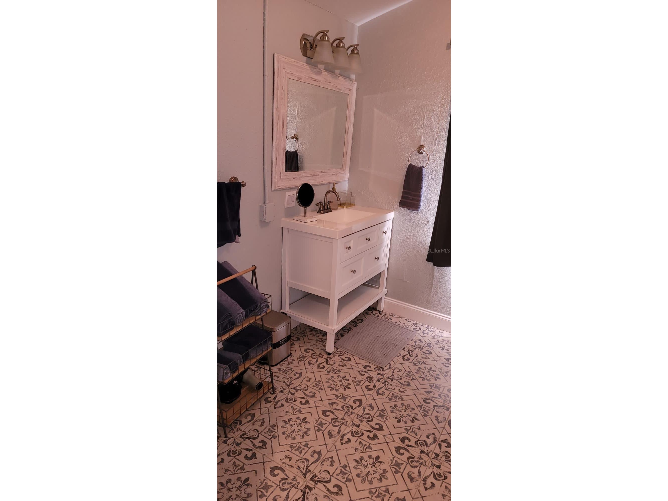 1205 E Columbus Drive Tampa FL 33605 TB8415517 image12