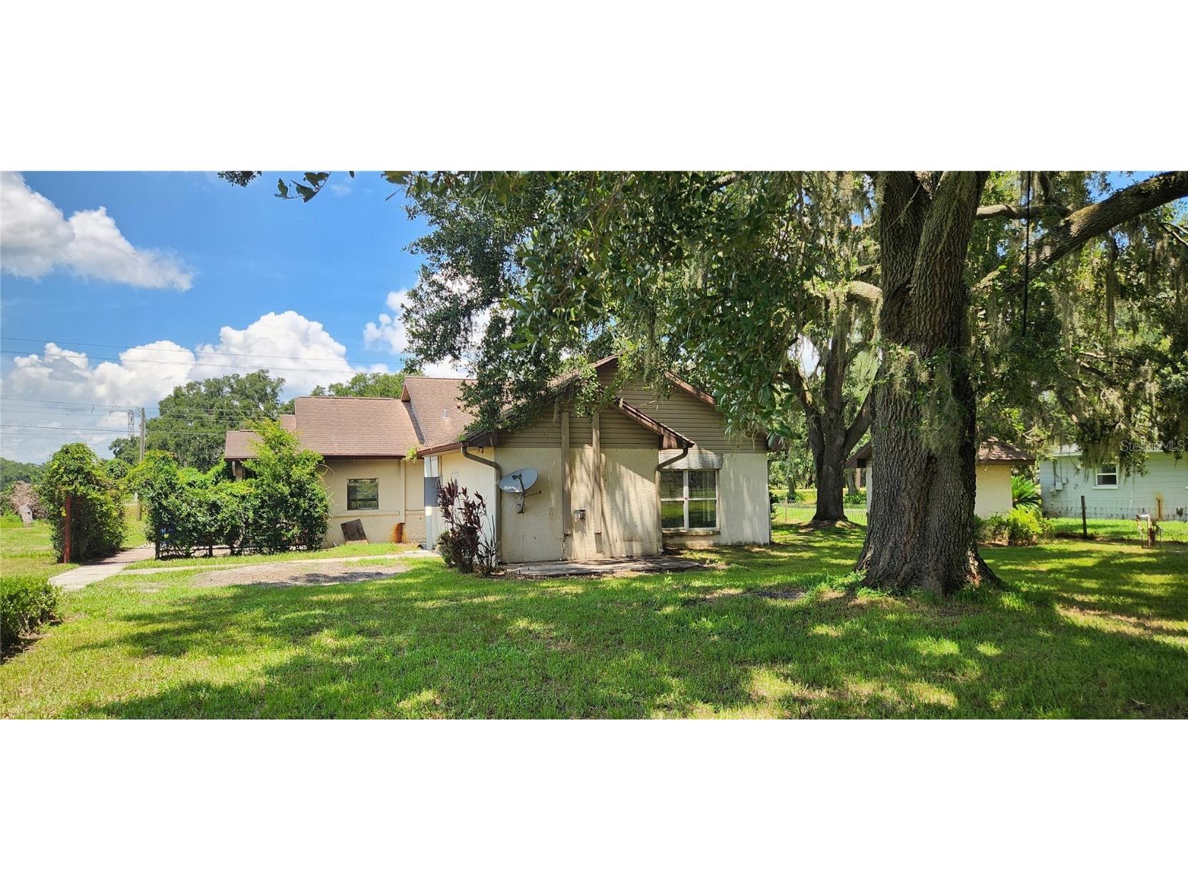 1205 E Knights Griffin Road Plant City FL 33565 L4956525 image10