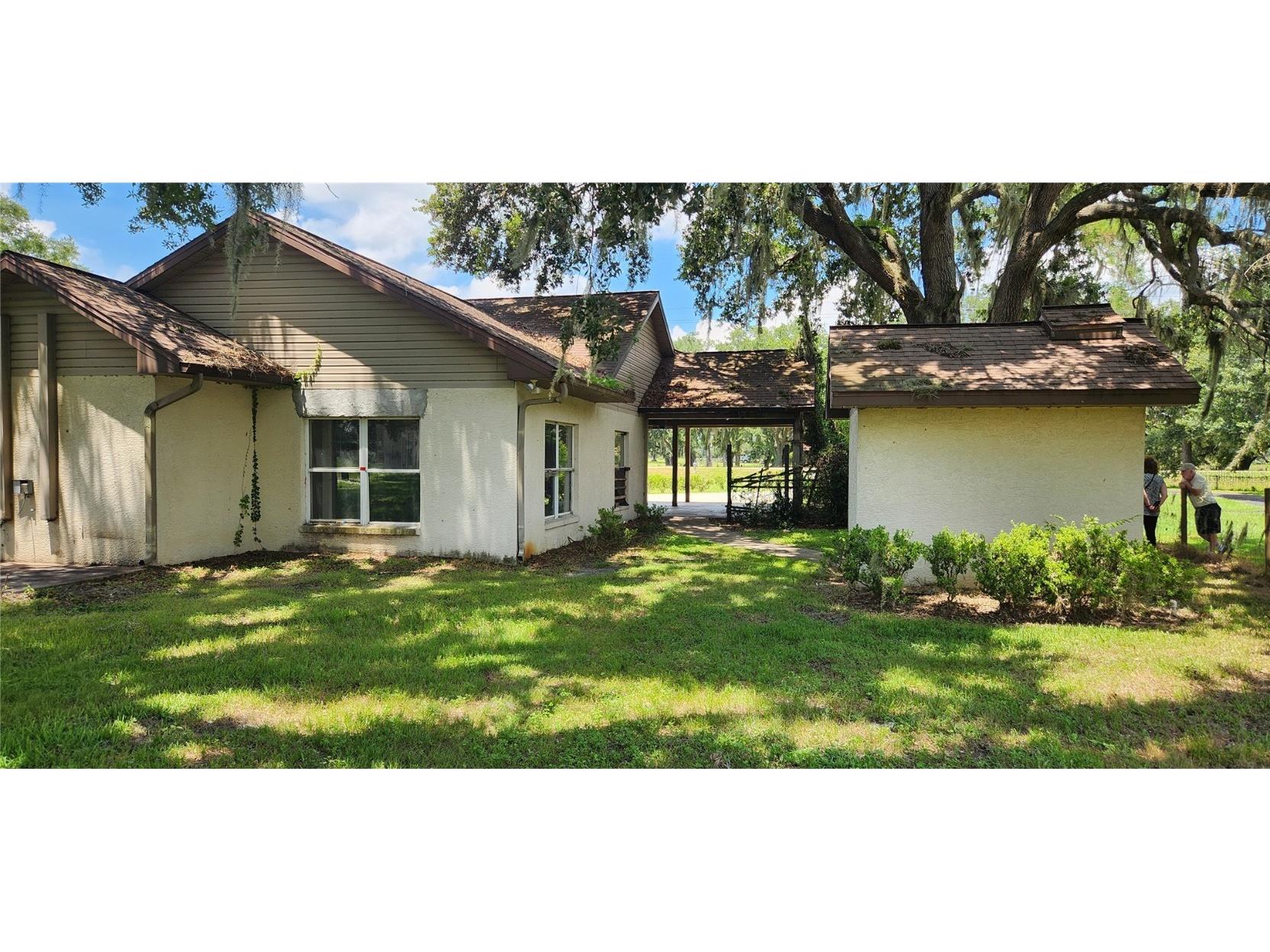 1205 E Knights Griffin Road Plant City FL 33565 L4956525 image8