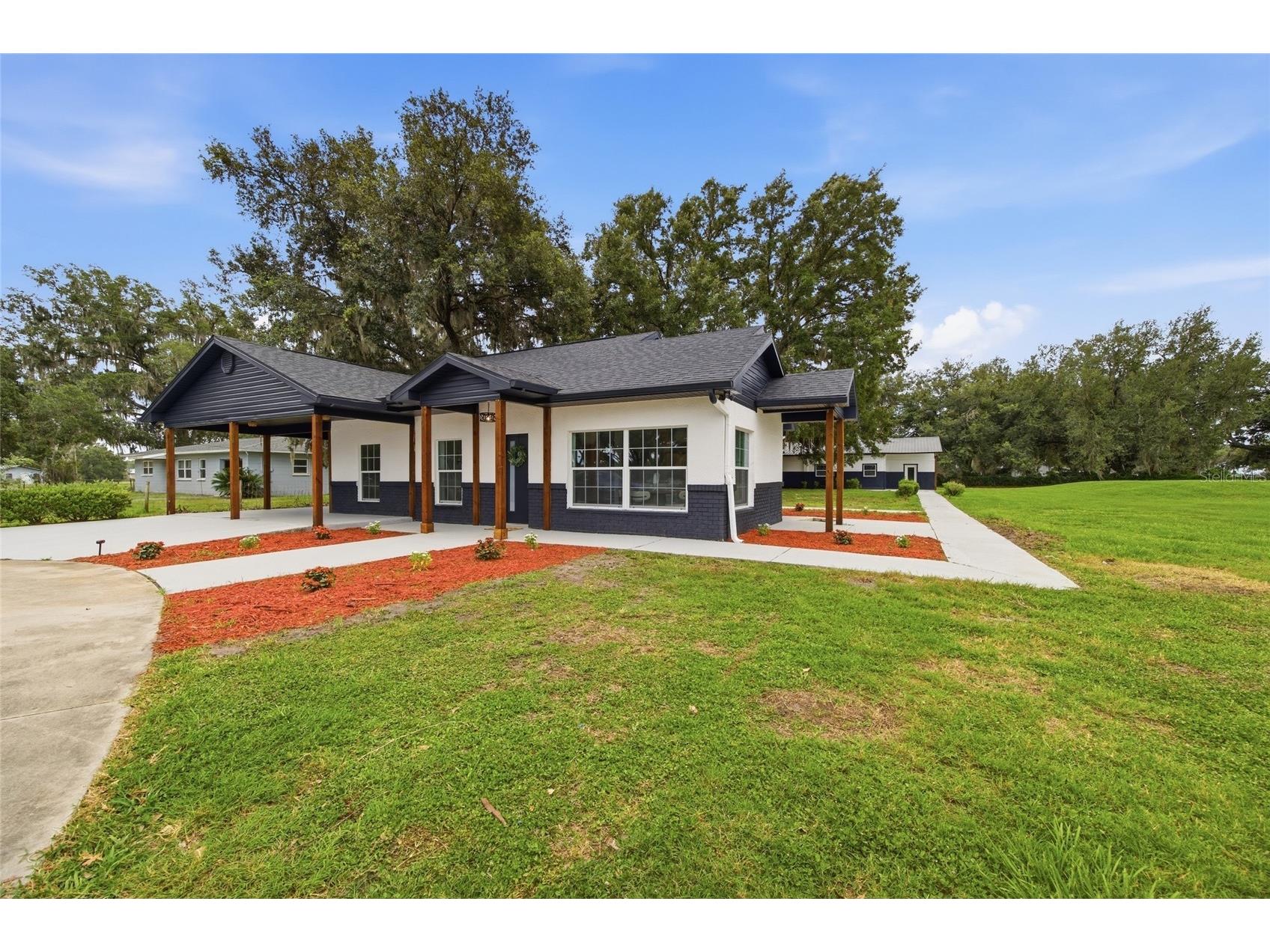 1205 E Knights Griffin Road Plant City FL 33565 TB8518134 image2