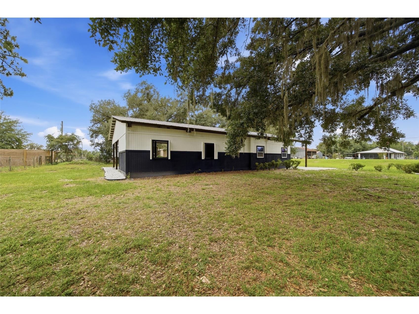 1205 E Knights Griffin Road Plant City FL 33565 TB8518134 image30