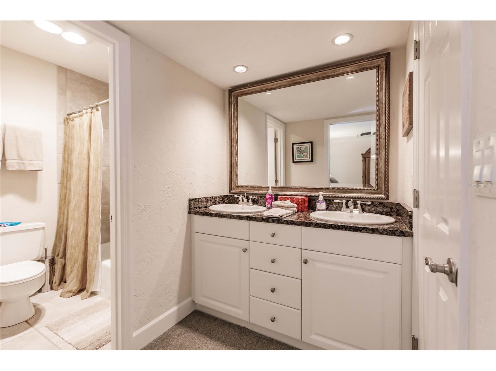 1205 E Peppertree Drive #232 Sarasota FL 34242 TB8471916 image23