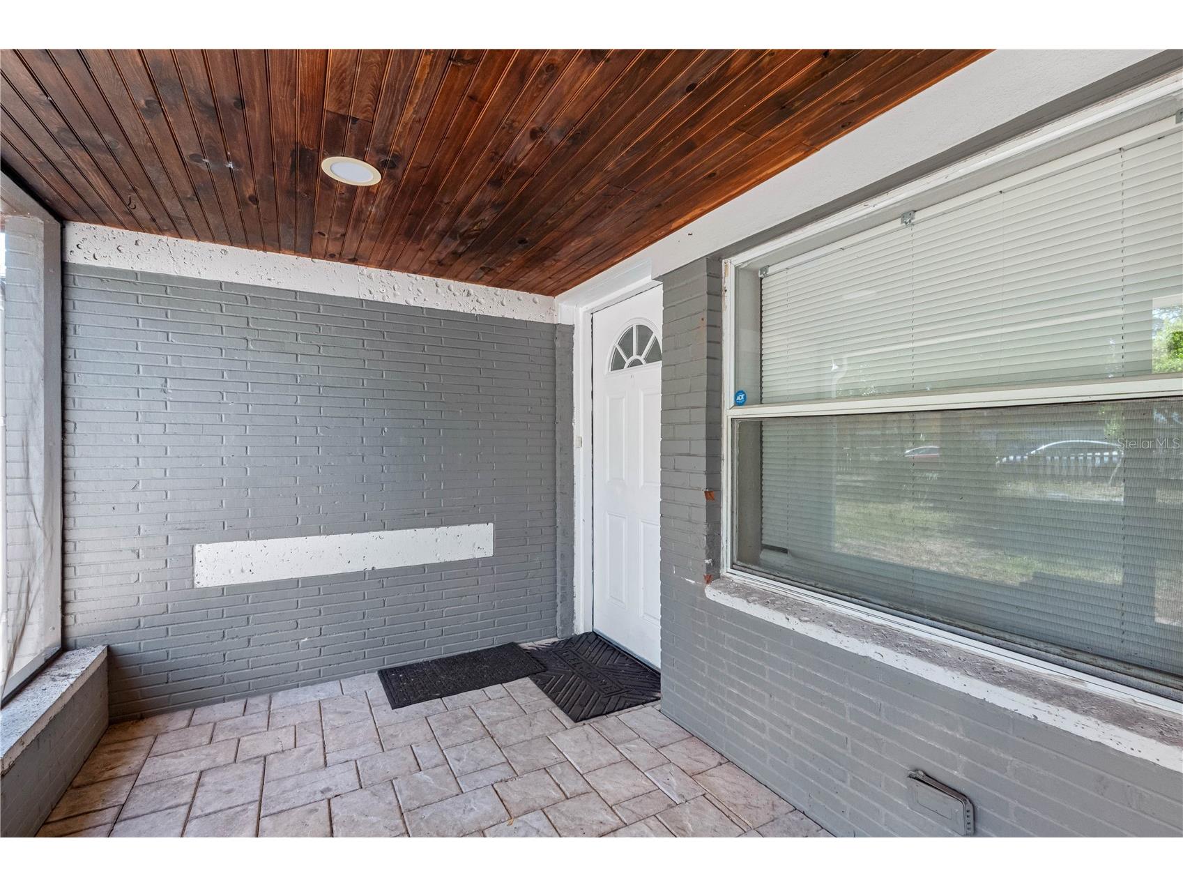 1205 E Seneca Avenue Tampa FL 33612 TB8528935 image16