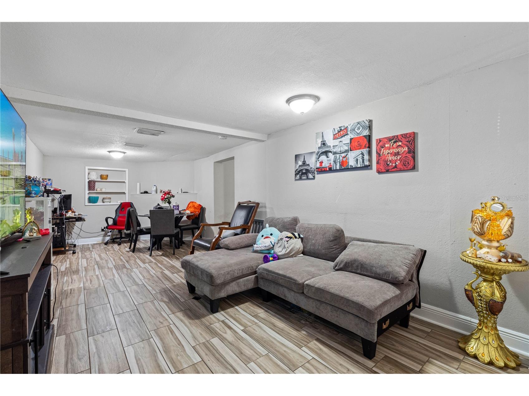 1205 E Seneca Avenue Tampa FL 33612 TB8528935 image21