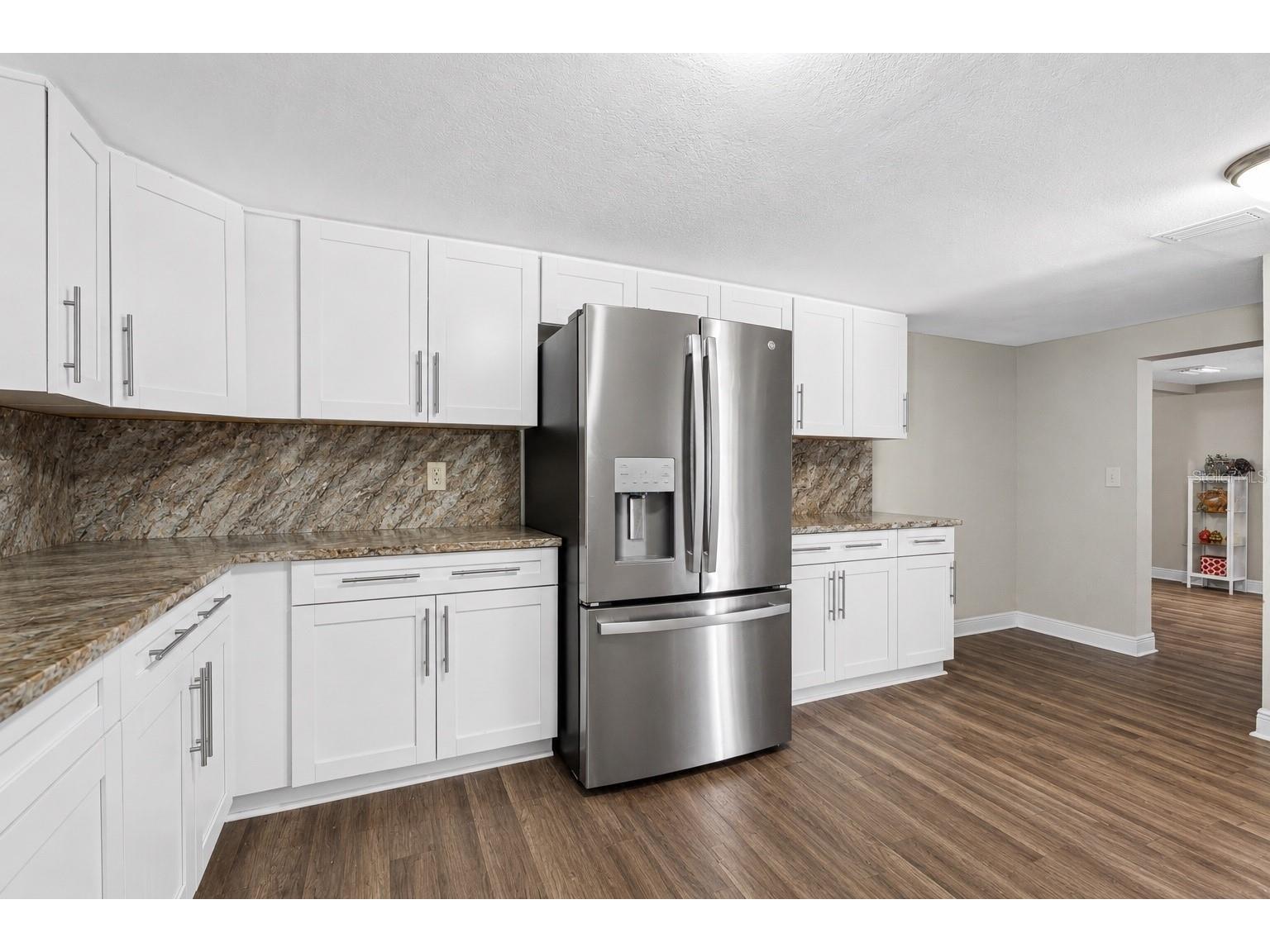1205 E Seneca Avenue Tampa FL 33612 TB8528935 image27