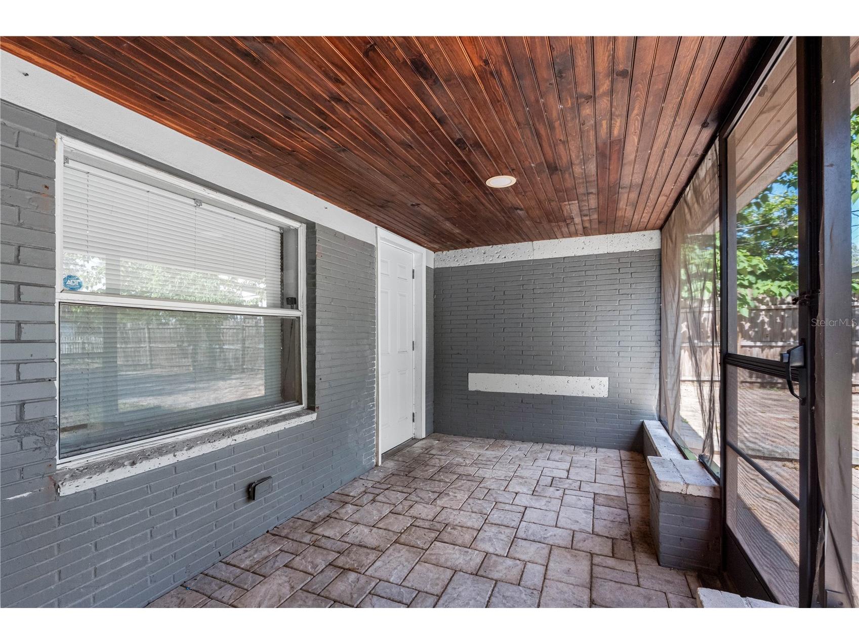1205 E Seneca Avenue Tampa FL 33612 TB8528935 image9