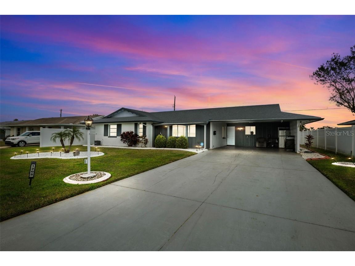 1205 Hacienda Drive Sun City Center FL 33573 TB8431321 image1